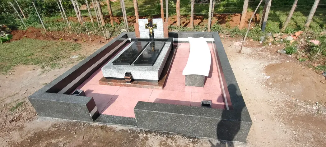 Memorial Graves